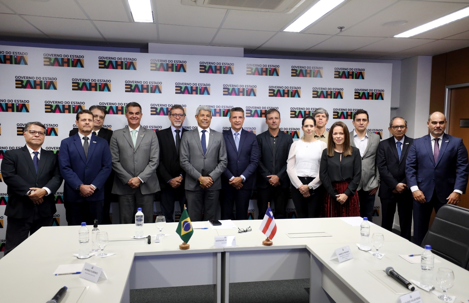 Governo celebra atualização de contrato e Ponte Salvador-Itaparica tem novo prazo para começar obra